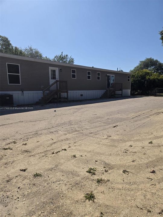 Recently Rented: $2,600 (5 beds, 4 baths, 0 Square Feet)