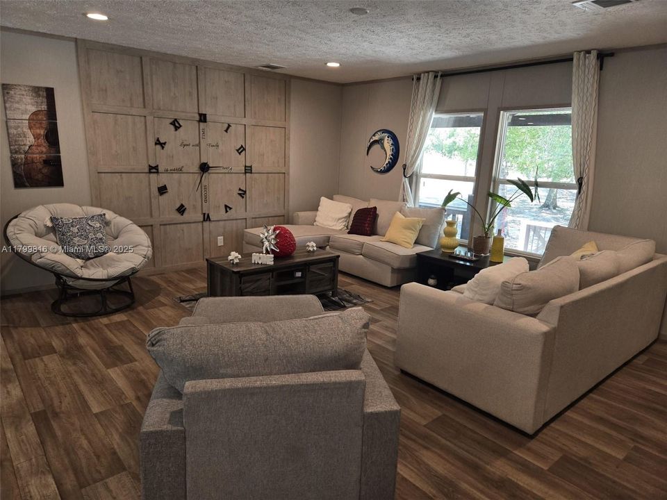 Recently Rented: $2,600 (5 beds, 4 baths, 0 Square Feet)
