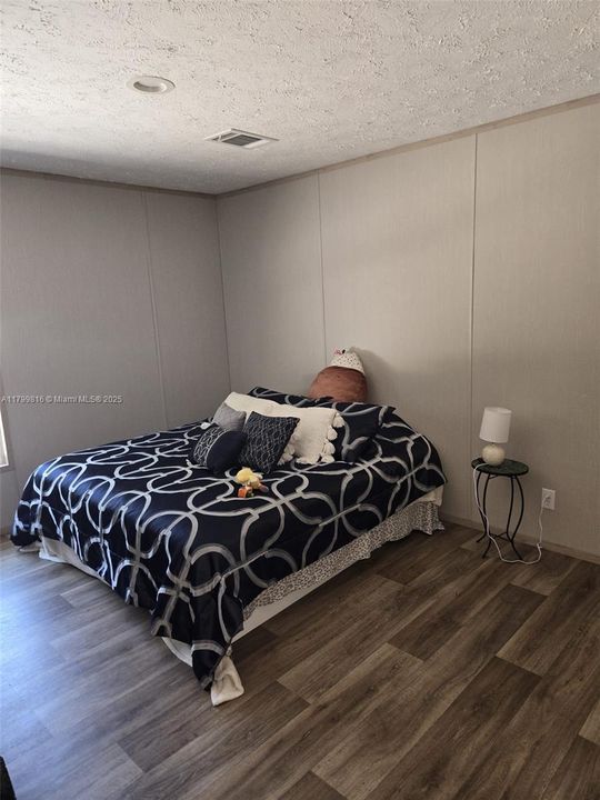 Recently Rented: $2,600 (5 beds, 4 baths, 0 Square Feet)