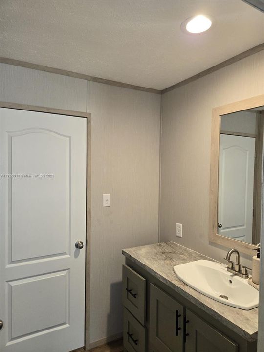 Recently Rented: $2,600 (5 beds, 4 baths, 0 Square Feet)