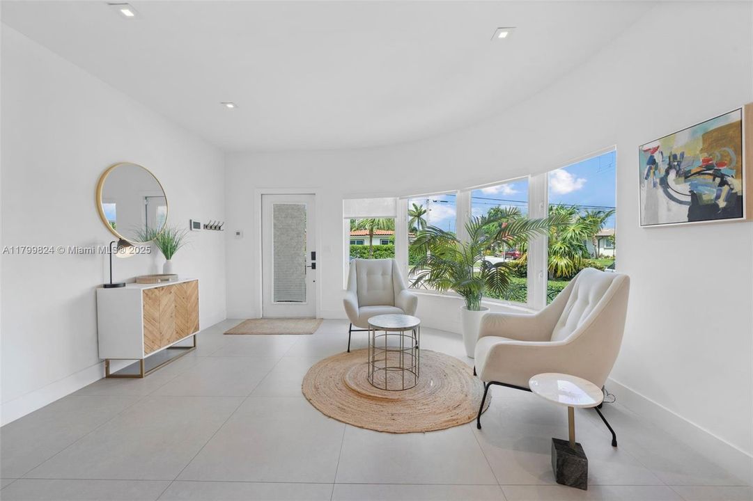 Activo con contrato: $13,000 (3 camas, 2 baños, 1824 Pies cuadrados)