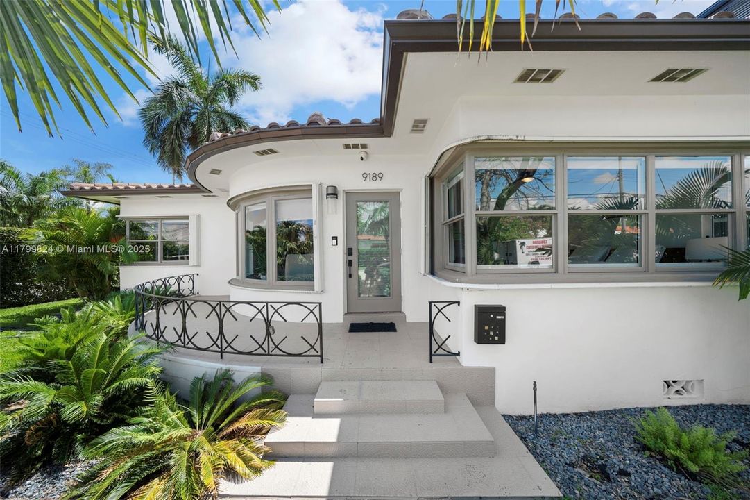 Activo con contrato: $13,000 (3 camas, 2 baños, 1824 Pies cuadrados)