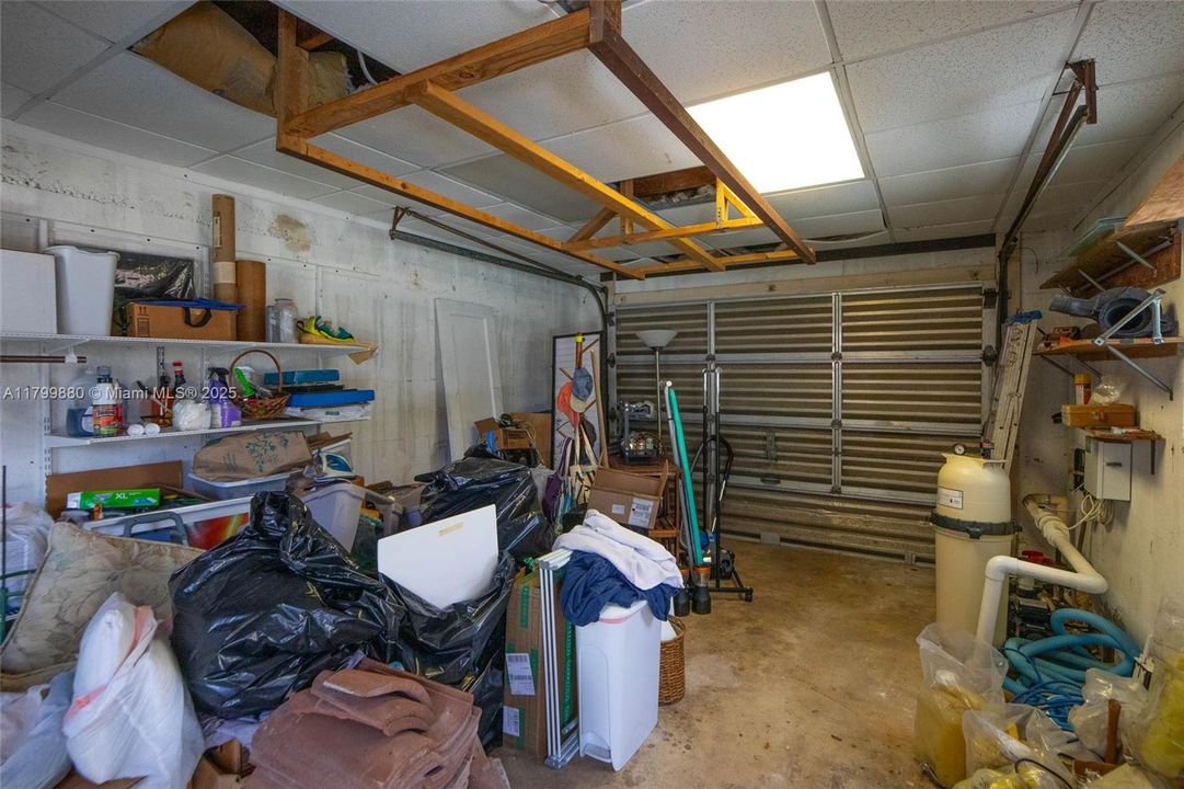 Recently Sold: $875,000 (2 beds, 2 baths, 1345 Square Feet)