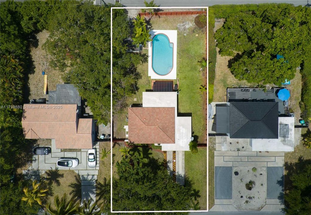 Recently Sold: $875,000 (2 beds, 2 baths, 1345 Square Feet)