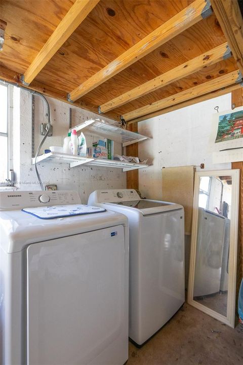 Recently Sold: $875,000 (2 beds, 2 baths, 1345 Square Feet)