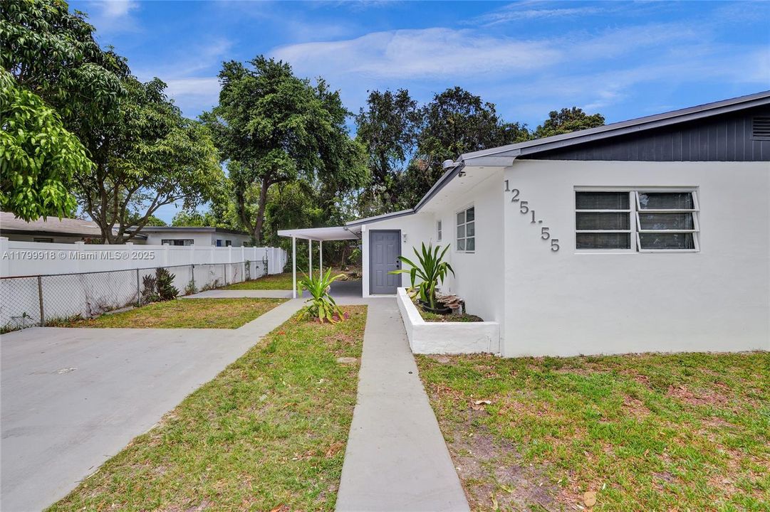 Recently Sold: $685,000 (0 beds, 0 baths, 2426 Square Feet)