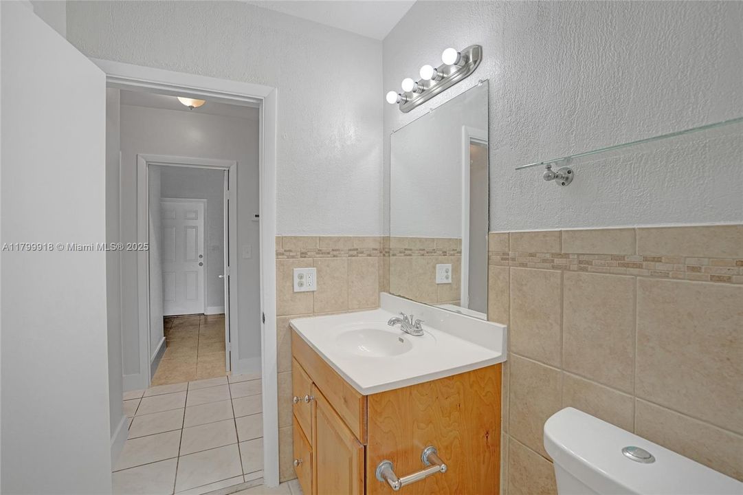 Recently Sold: $685,000 (0 beds, 0 baths, 2426 Square Feet)