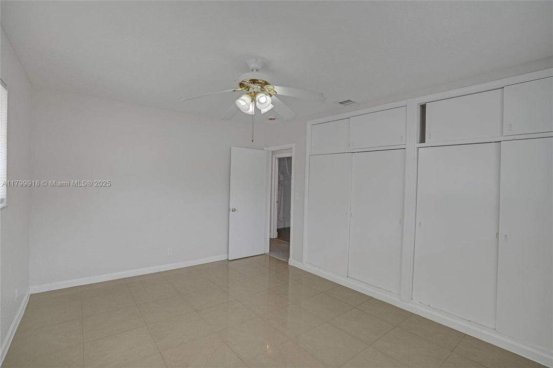 Recently Sold: $685,000 (0 beds, 0 baths, 2426 Square Feet)