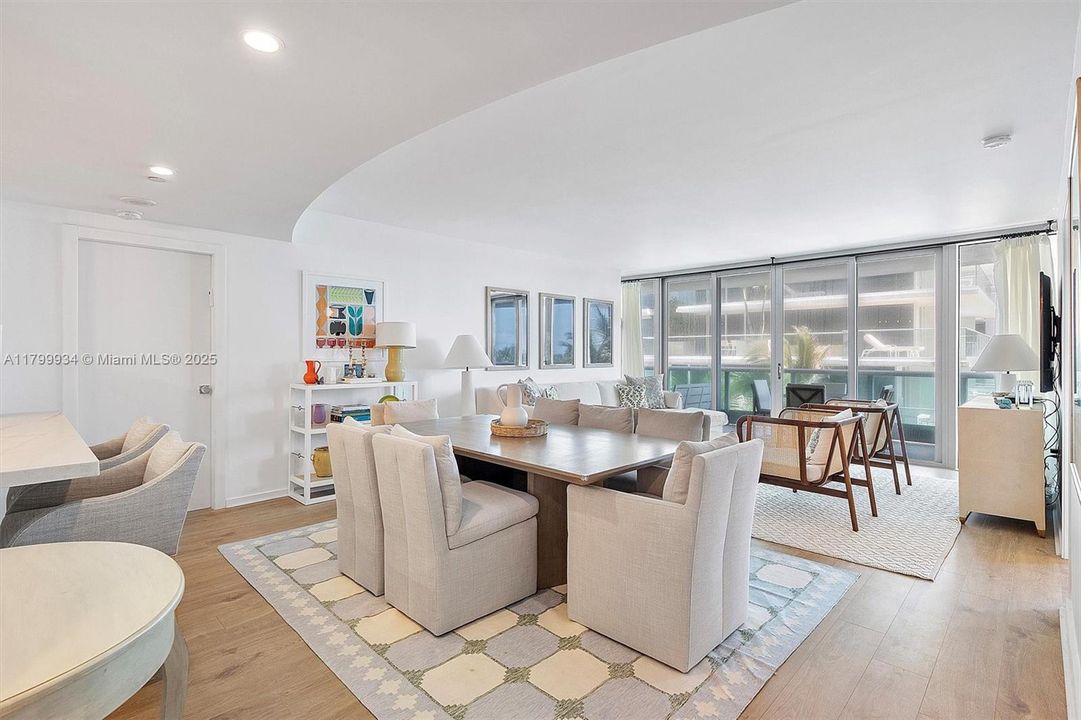 For Sale: $1,700,000 (2 beds, 2 baths, 1614 Square Feet)