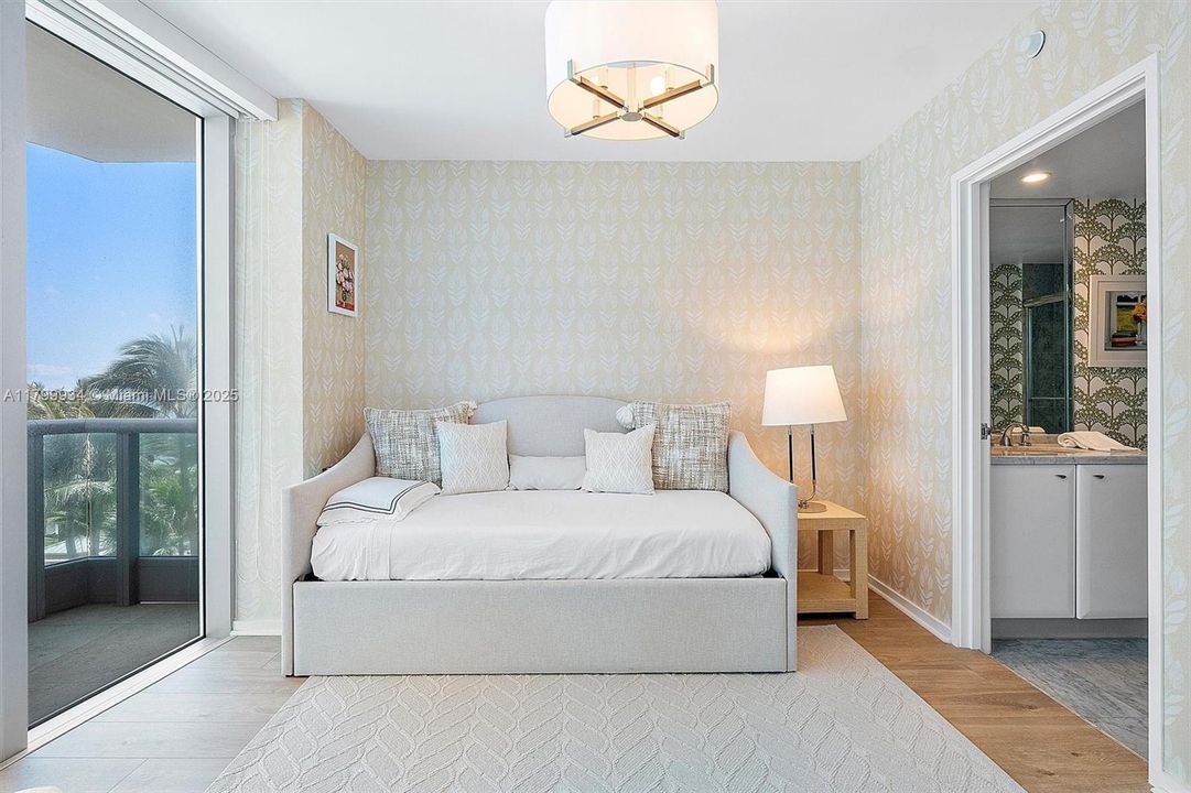 For Sale: $1,700,000 (2 beds, 2 baths, 1614 Square Feet)