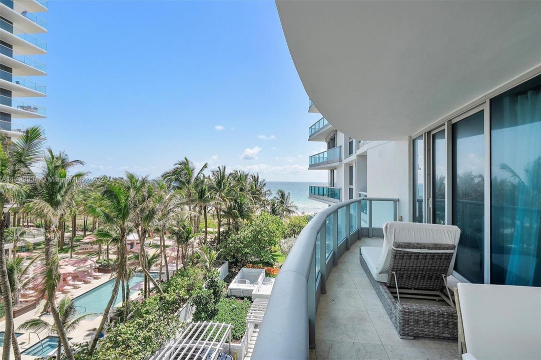 For Sale: $1,700,000 (2 beds, 2 baths, 1614 Square Feet)