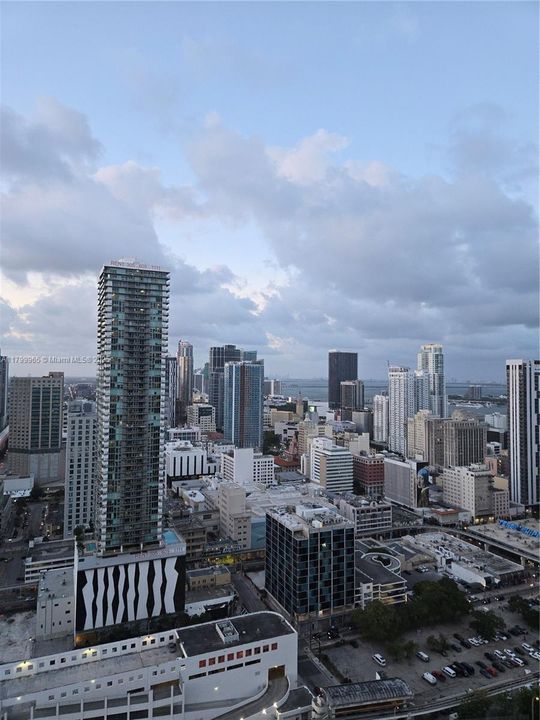 На продажу: $569,900 (2 спален, 2 ванн, 920 Квадратных фут)