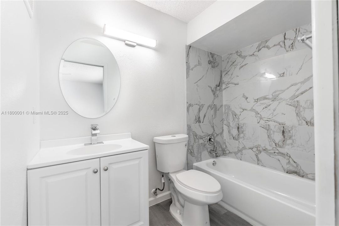 待售: $265,000 (2 贝兹, 2 浴室, 920 平方英尺)