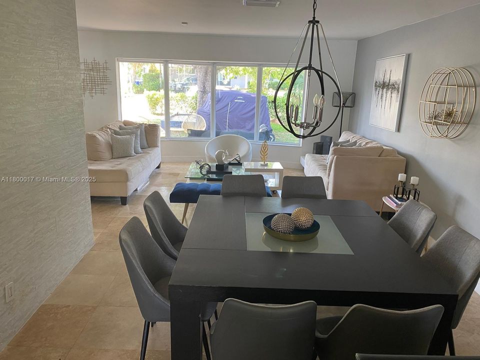 For Sale: $1,030,000 (3 beds, 2 baths, 1679 Square Feet)