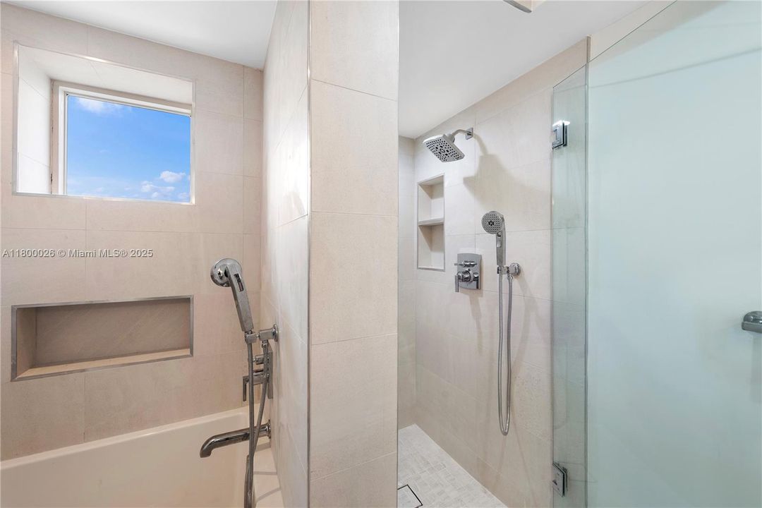 На продажу: $3,450,000 (4 спален, 2 ванн, 2246 Квадратных фут)