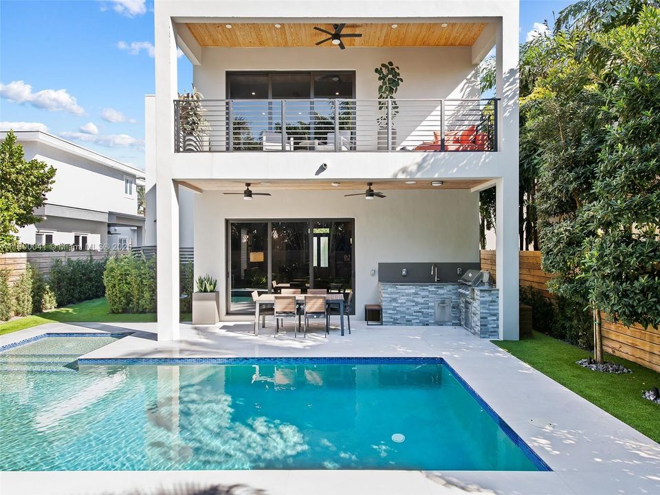 最近租的: $12,500 (3 贝兹, 2 浴室, 3007 平方英尺)