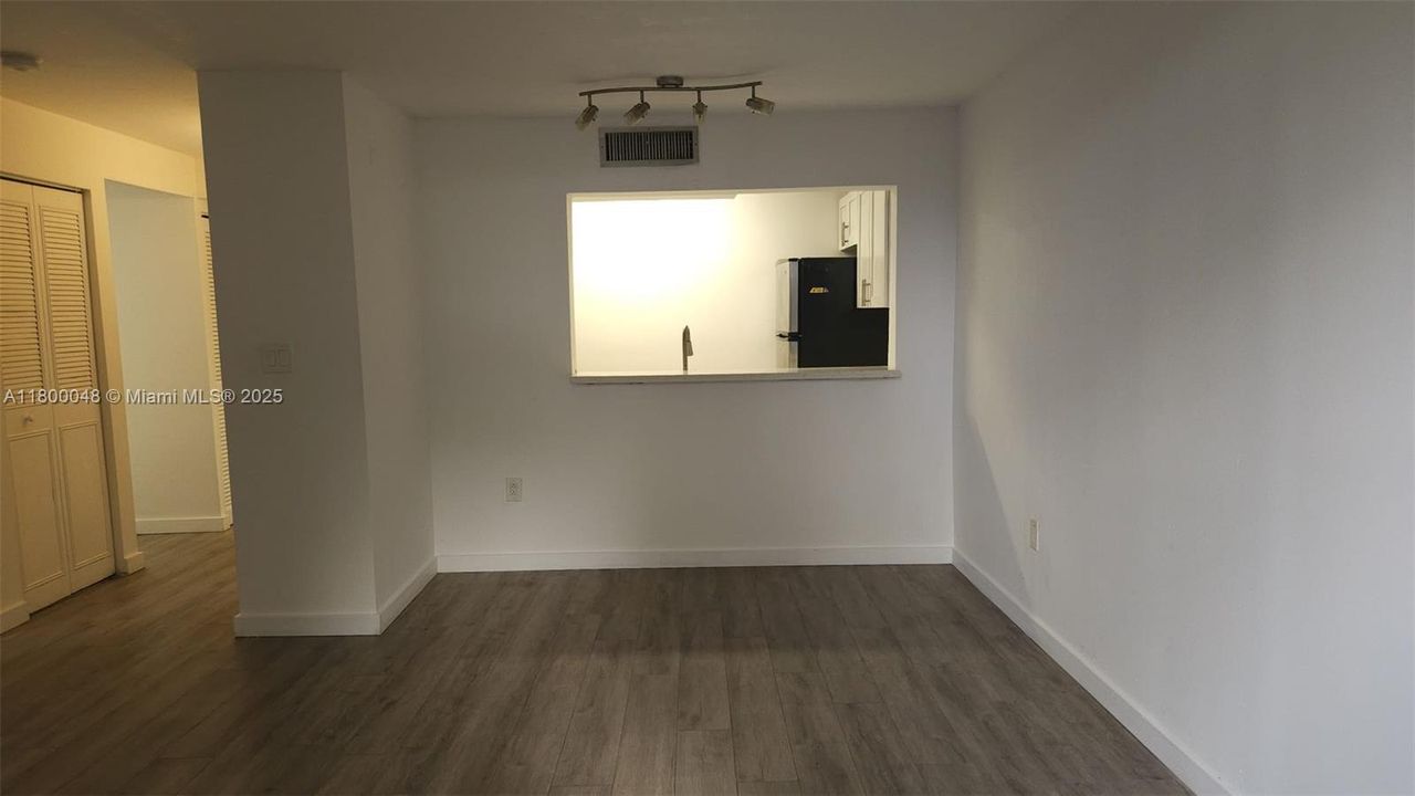 En Venta: $214,900 (1 camas, 1 baños, 634 Pies cuadrados)