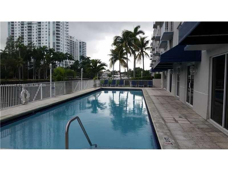 En Venta: $214,900 (1 camas, 1 baños, 634 Pies cuadrados)