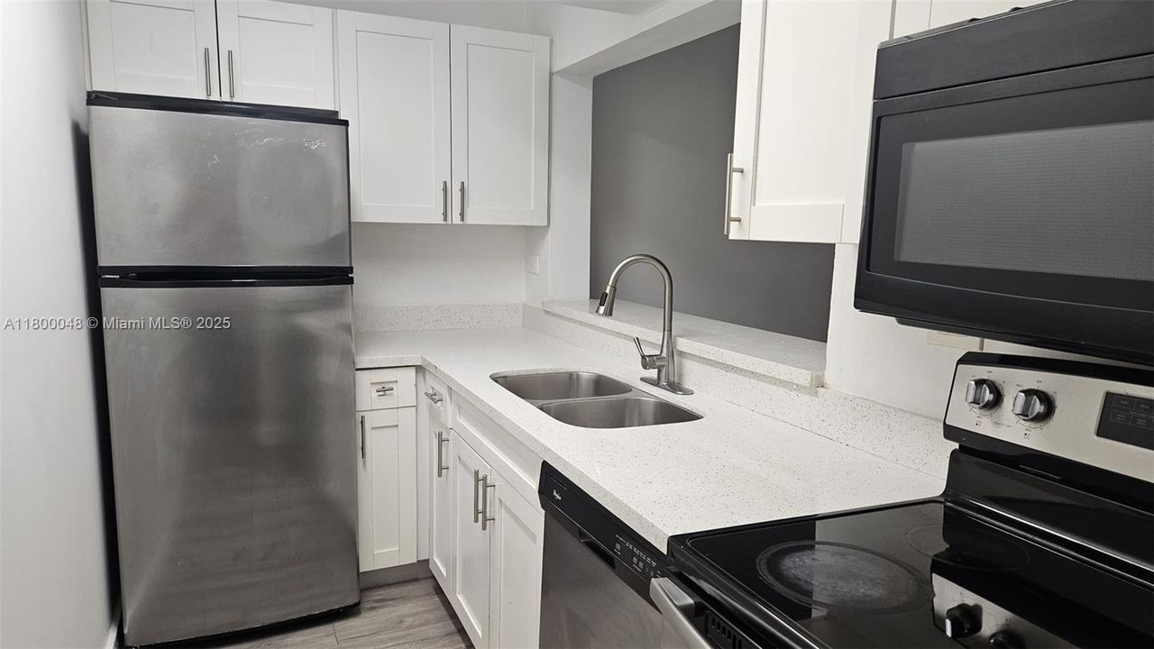 En Venta: $214,900 (1 camas, 1 baños, 634 Pies cuadrados)