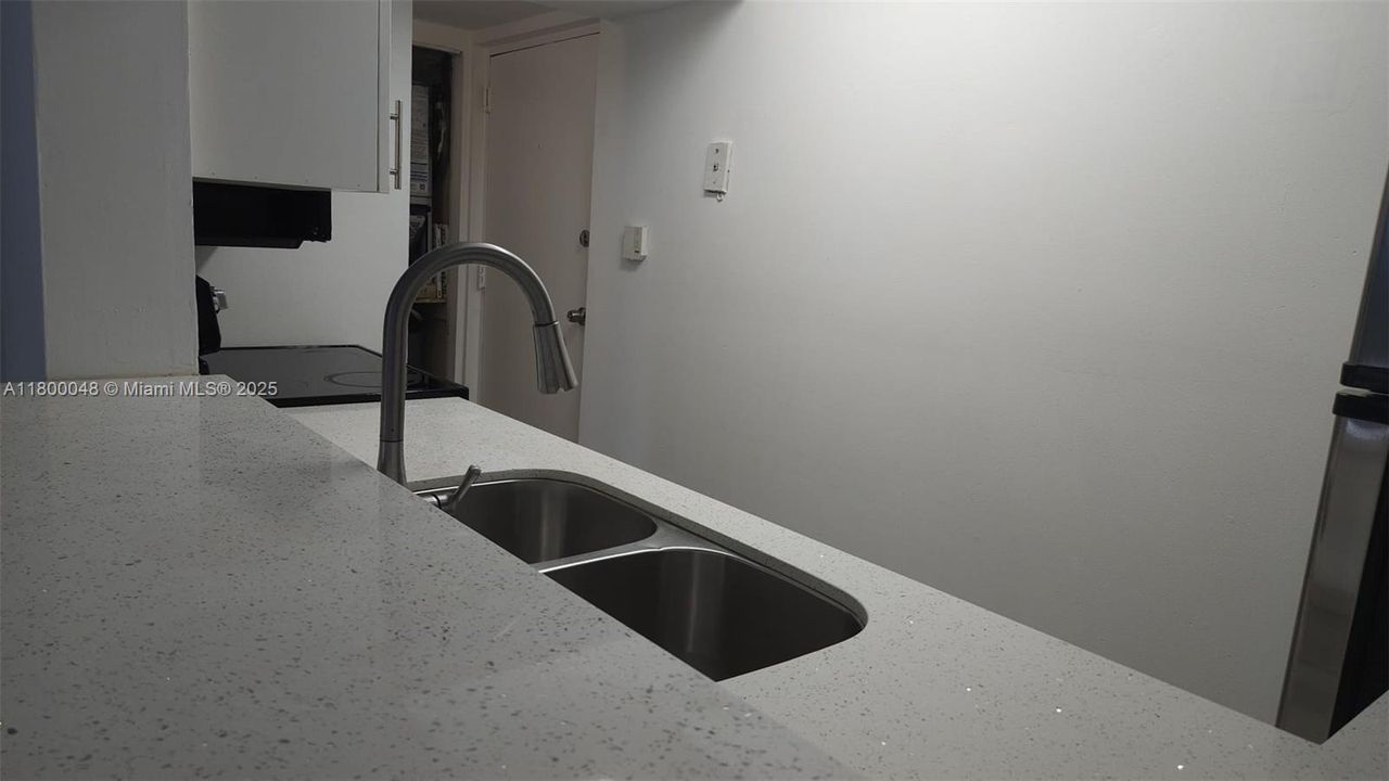 En Venta: $214,900 (1 camas, 1 baños, 634 Pies cuadrados)