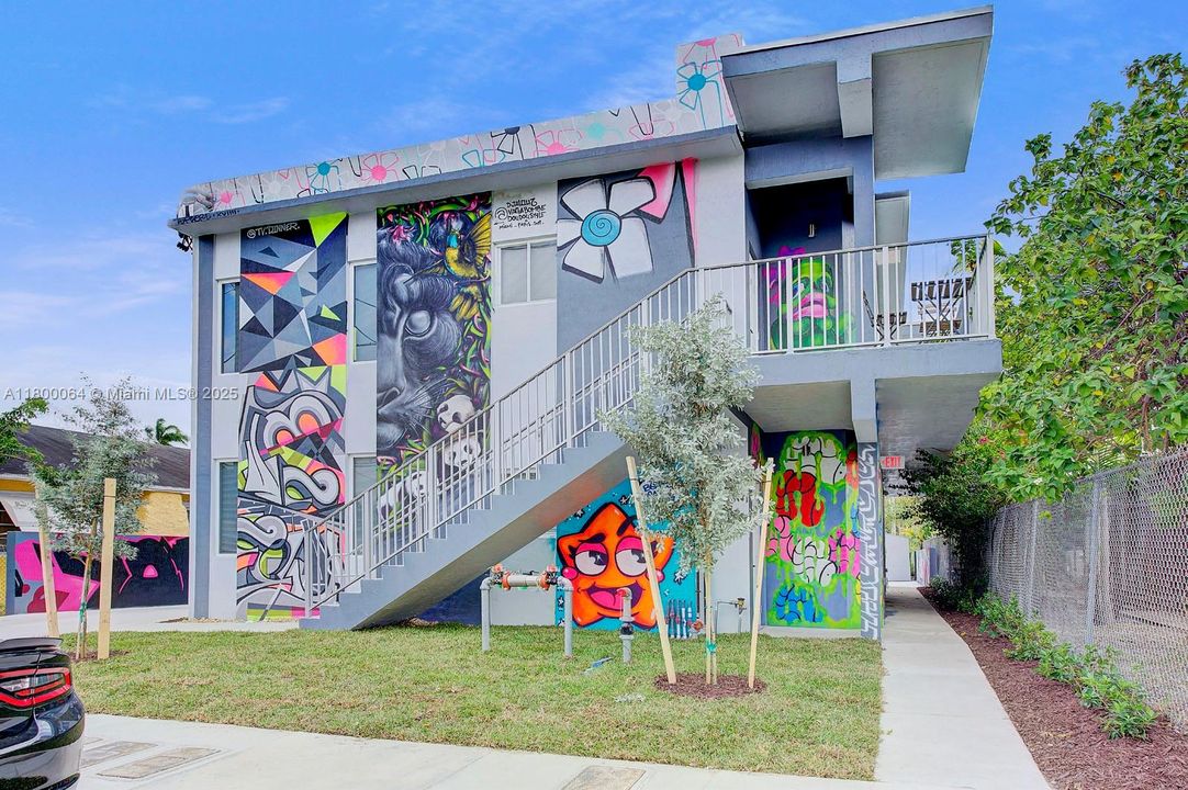 Recientemente alquilado: $2,250 (1 camas, 2 baños, 875 Pies cuadrados)