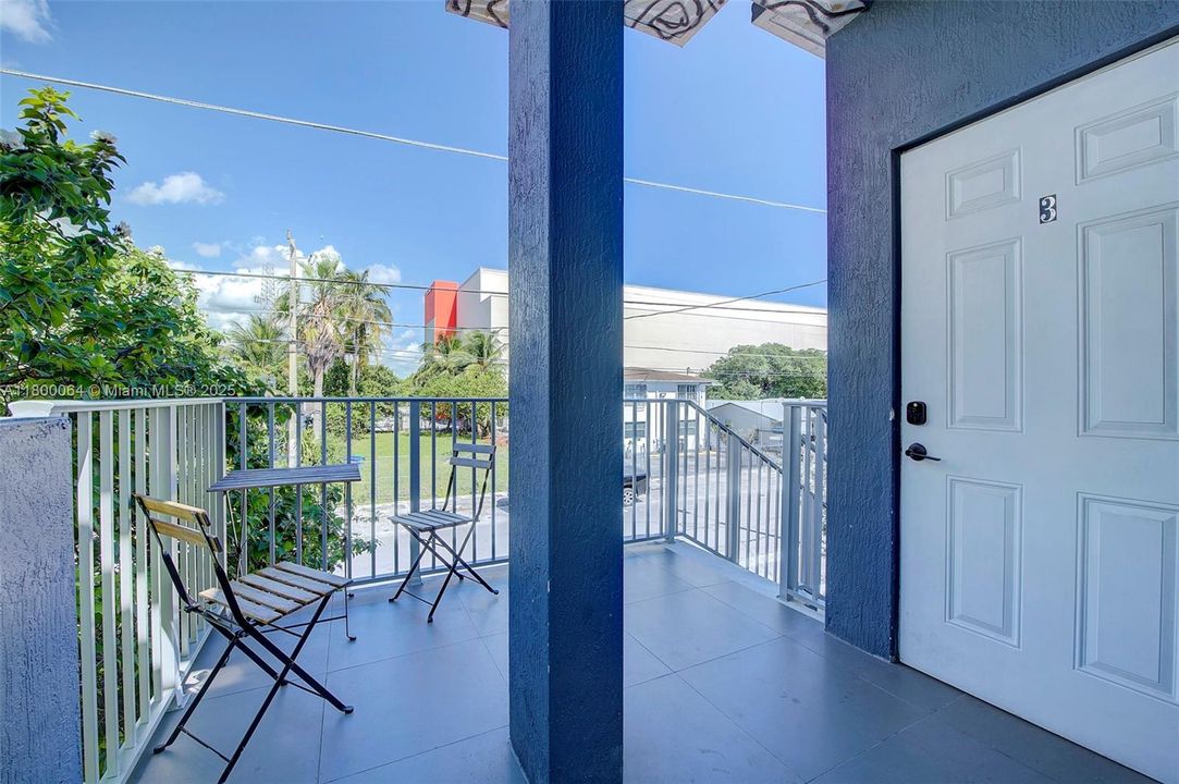 Recientemente alquilado: $2,250 (1 camas, 2 baños, 875 Pies cuadrados)