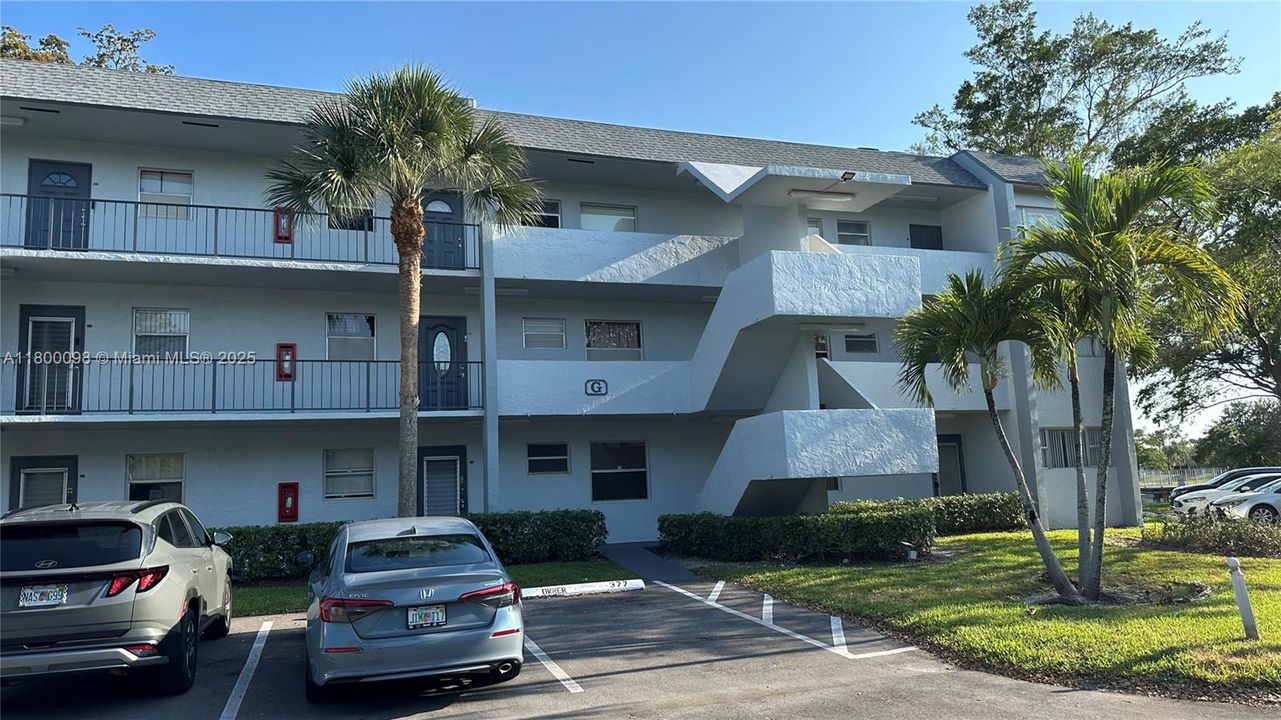 Active With Contract: $135,000 (2 beds, 2 baths, 1025 Square Feet)