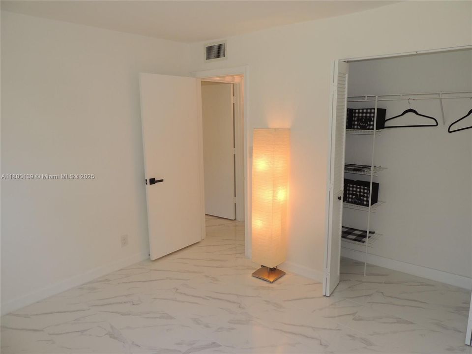 Недавно продано: $179,900 (2 спален, 1 ванн, 609 Квадратных фут)