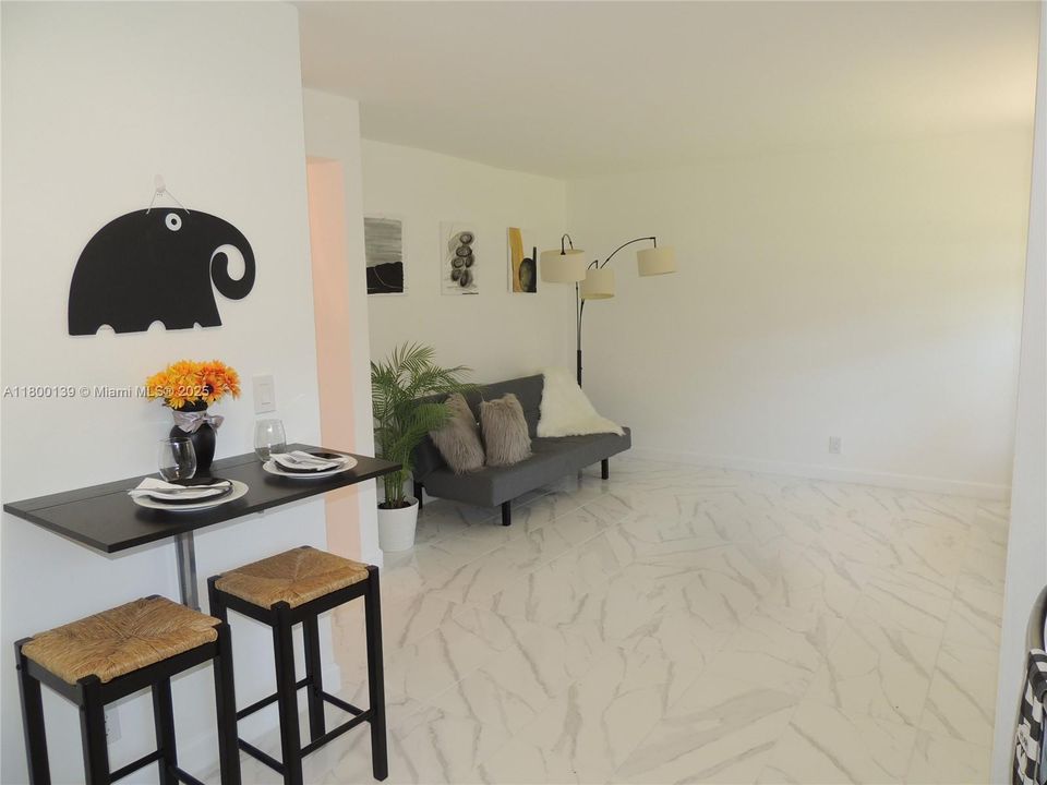 Недавно продано: $179,900 (2 спален, 1 ванн, 609 Квадратных фут)