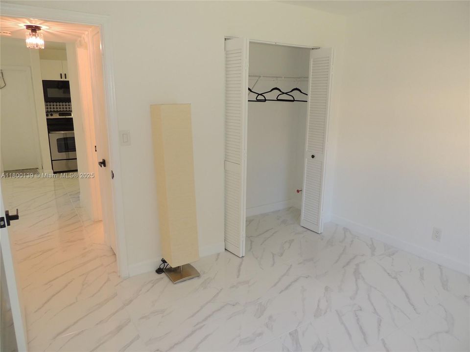 Недавно продано: $179,900 (2 спален, 1 ванн, 609 Квадратных фут)