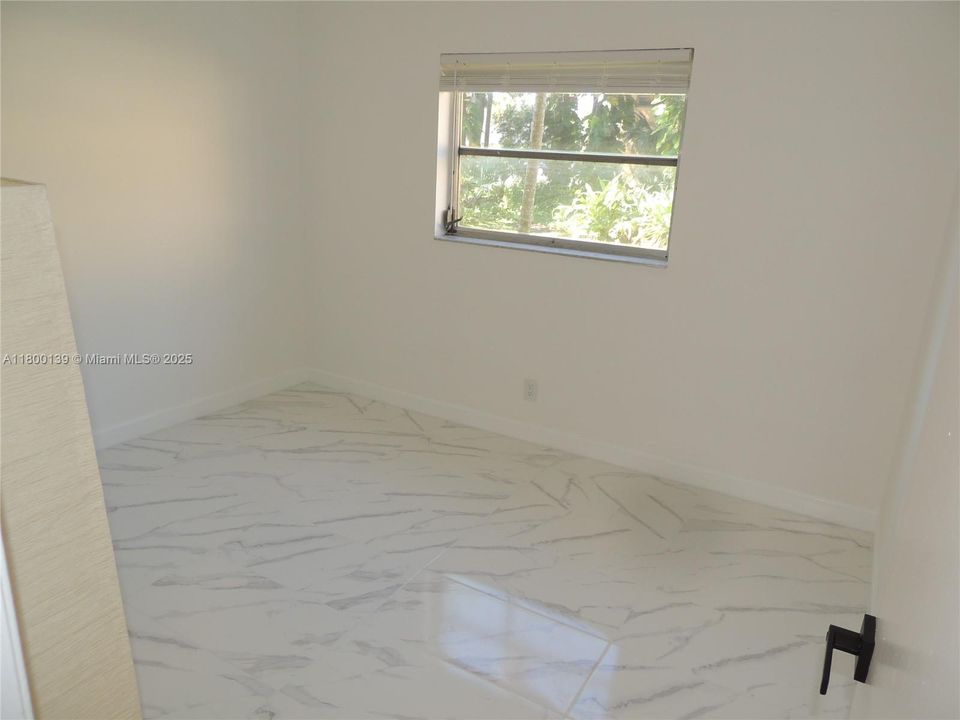 Недавно продано: $179,900 (2 спален, 1 ванн, 609 Квадратных фут)