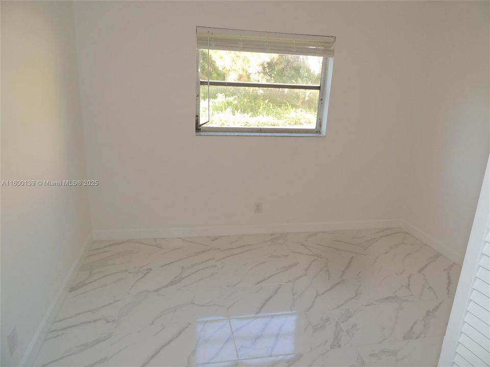 Недавно продано: $179,900 (2 спален, 1 ванн, 609 Квадратных фут)