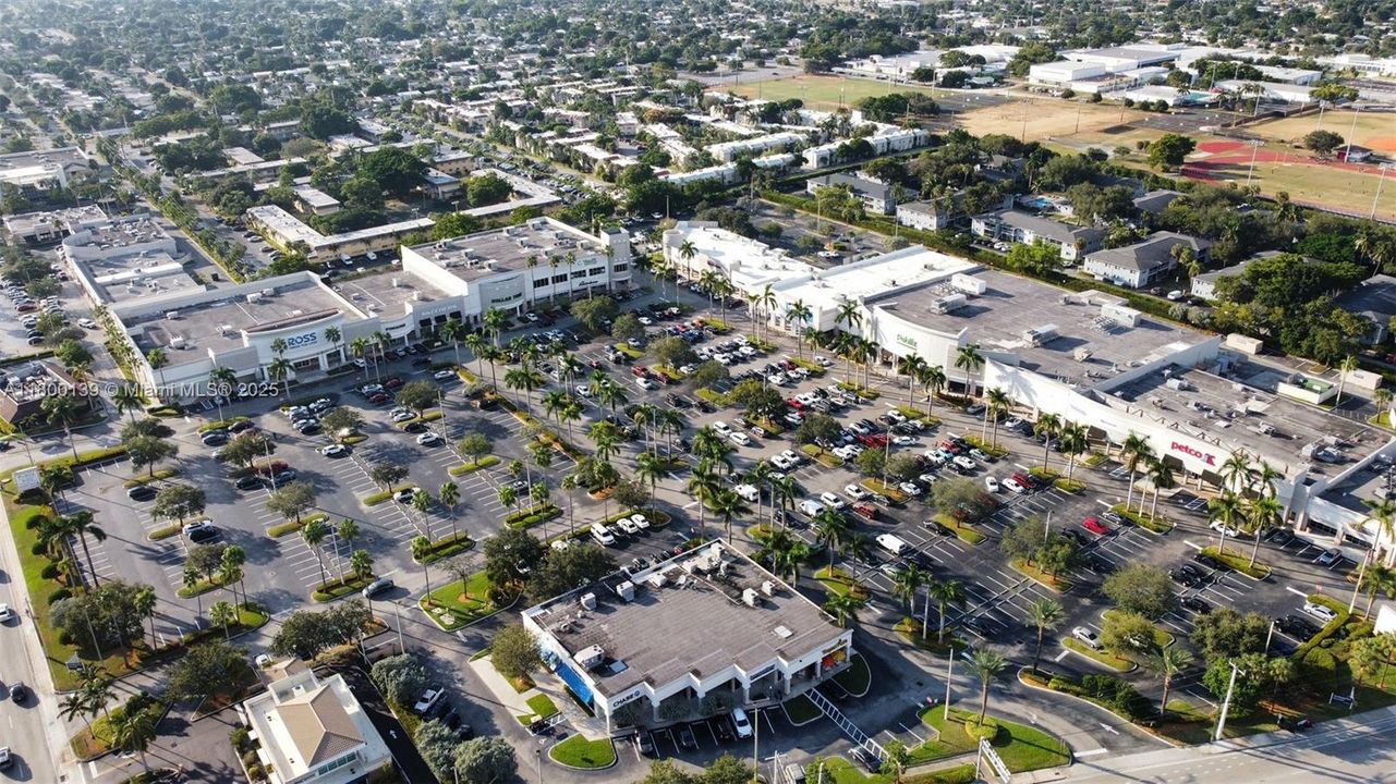 Недавно продано: $179,900 (2 спален, 1 ванн, 609 Квадратных фут)