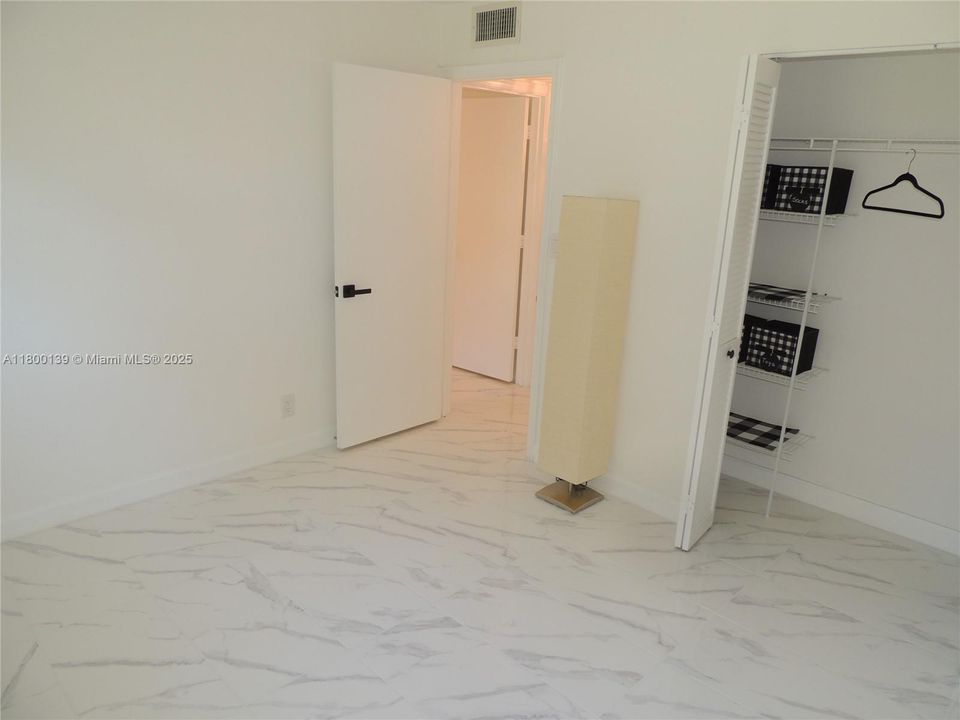 Недавно продано: $179,900 (2 спален, 1 ванн, 609 Квадратных фут)