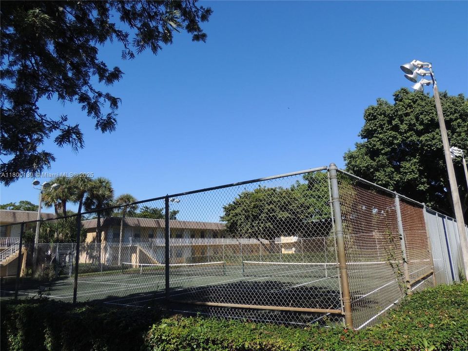 Недавно продано: $179,900 (2 спален, 1 ванн, 609 Квадратных фут)