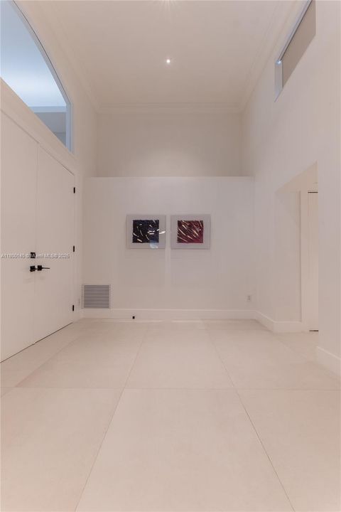 Recently Rented: $15,900 (5 beds, 4 baths, 3518 Square Feet)