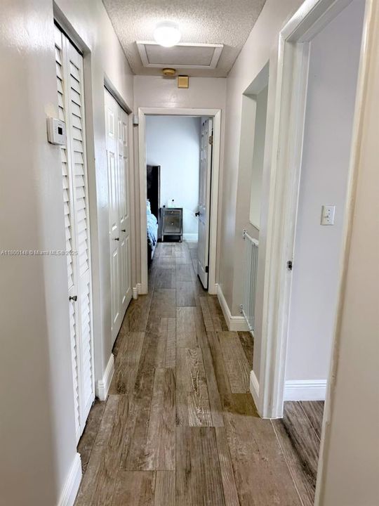 最近售出: $565,000 (3 贝兹, 2 浴室, 1582 平方英尺)