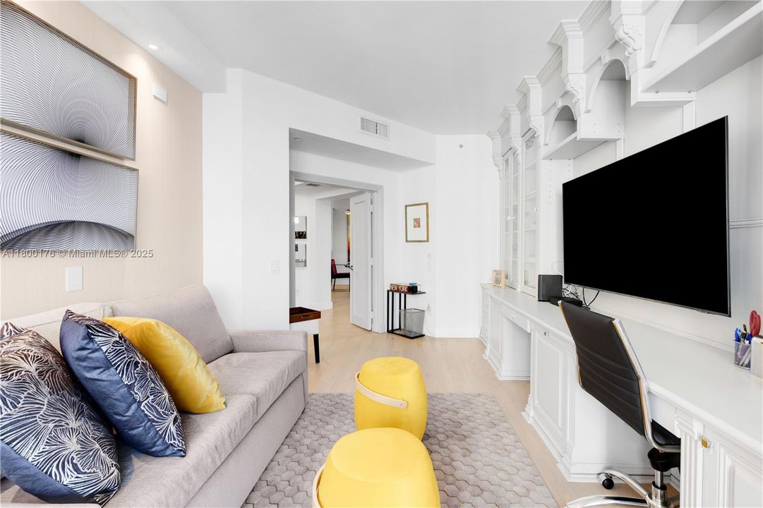 Active With Contract: $10,200 (3 beds, 2 baths, 2440 Square Feet)