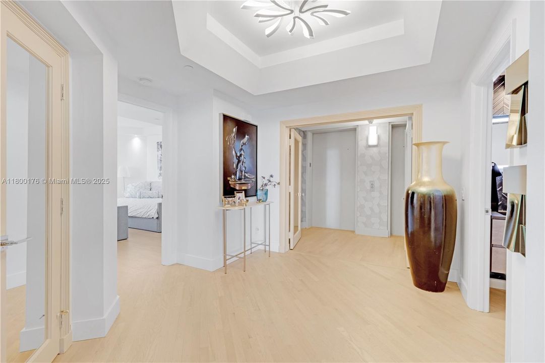 Active With Contract: $10,200 (3 beds, 2 baths, 2440 Square Feet)