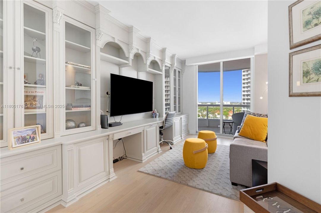 Active With Contract: $10,200 (3 beds, 2 baths, 2440 Square Feet)