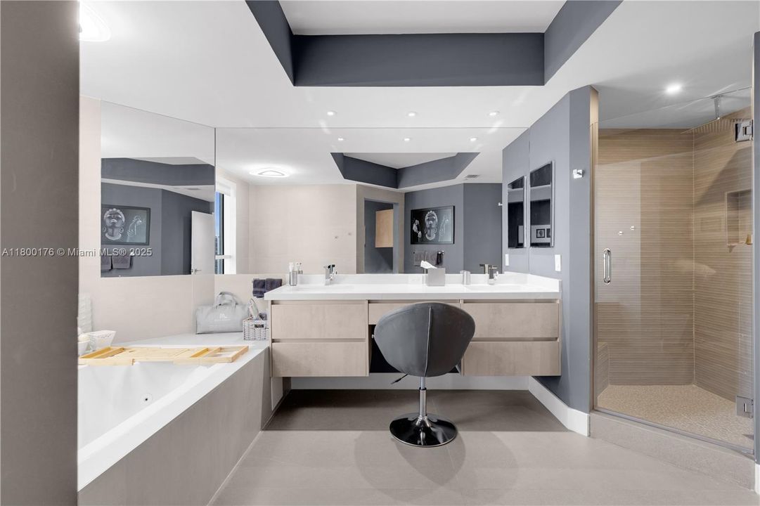 Active With Contract: $10,200 (3 beds, 2 baths, 2440 Square Feet)