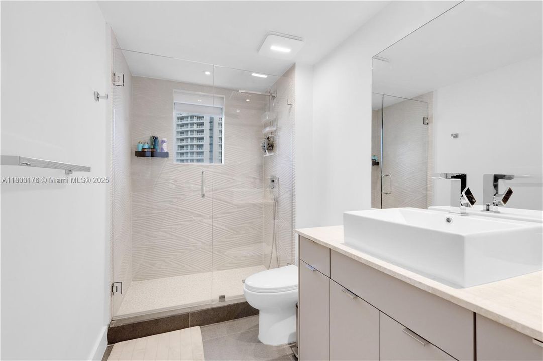 Active With Contract: $10,200 (3 beds, 2 baths, 2440 Square Feet)