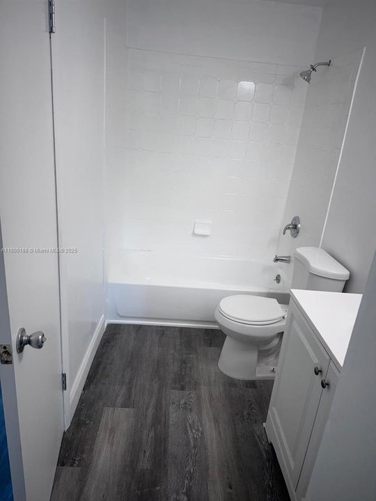 Recently Rented: $1,600 (2 beds, 1 baths, 1560 Square Feet)