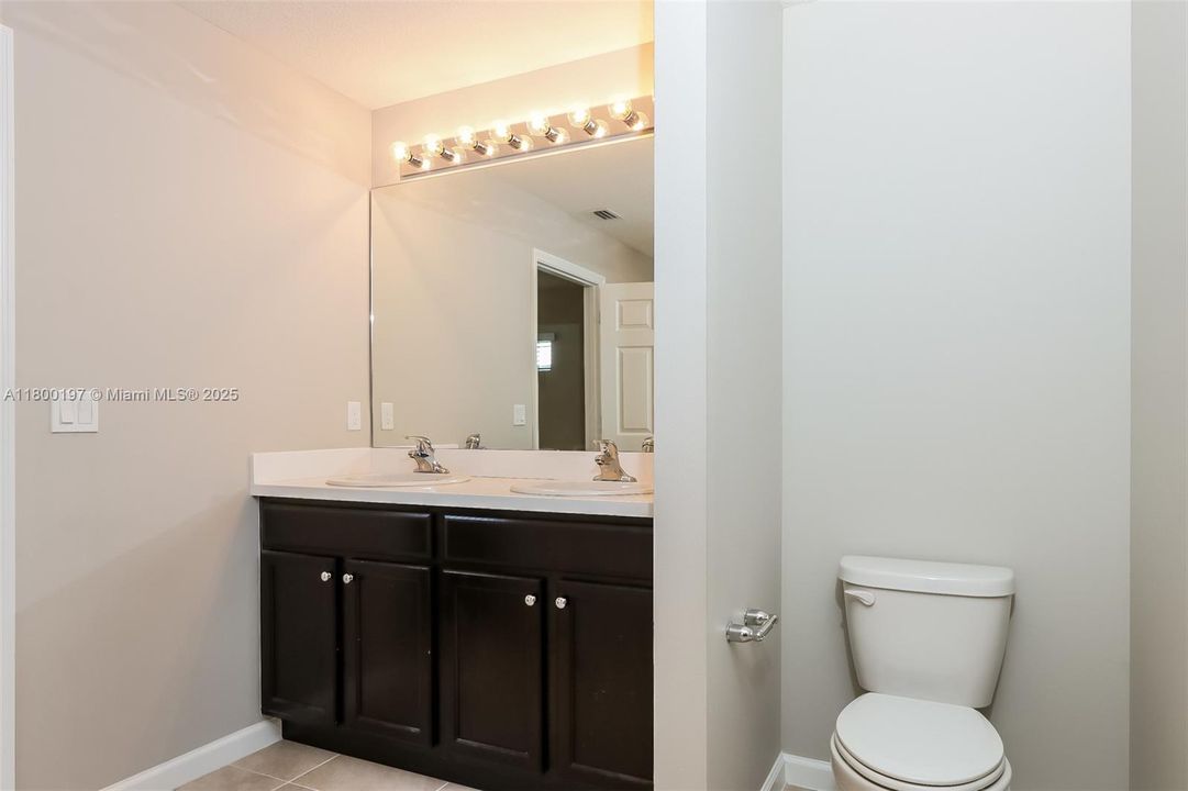 最近租的: $2,280 (4 贝兹, 2 浴室, 1833 平方英尺)