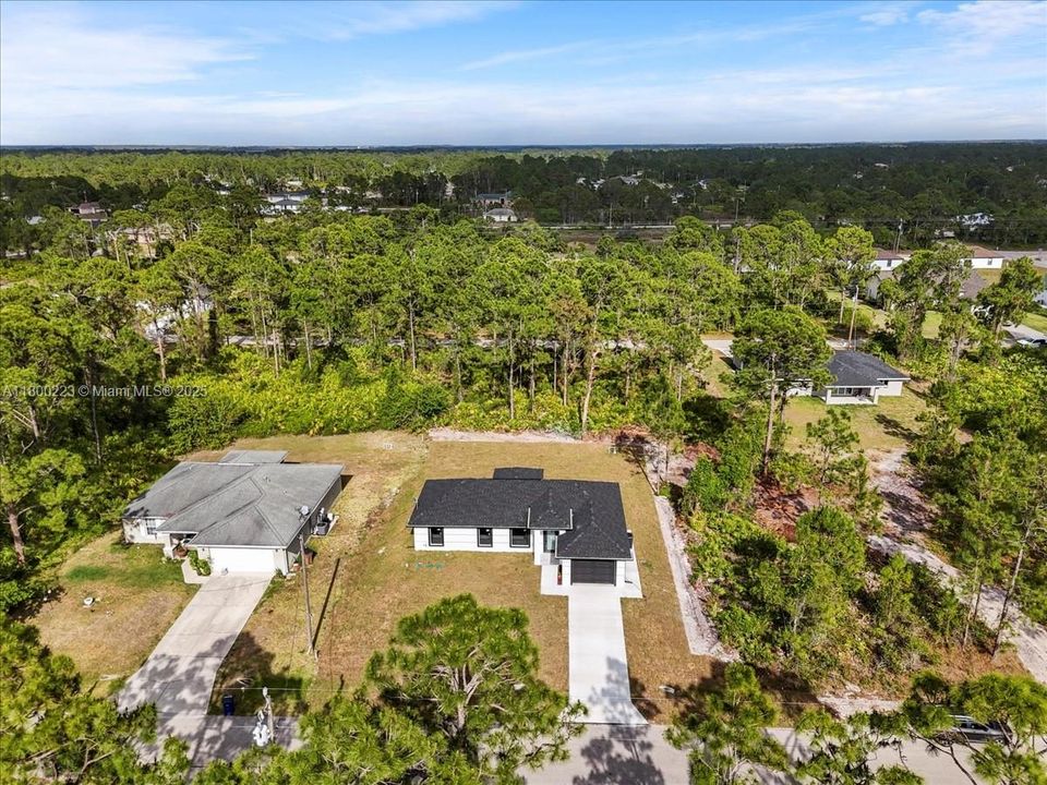 Vendido Recientemente: $289,900 (3 camas, 2 baños, 1239 Pies cuadrados)