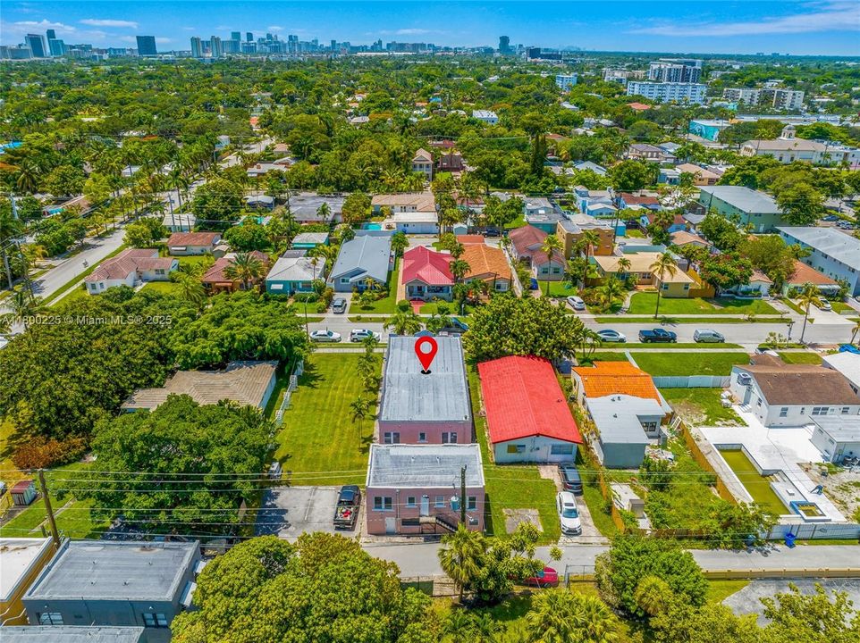 合同活跃: $2,300,000 (0 贝兹, 0 浴室, 0 平方英尺)