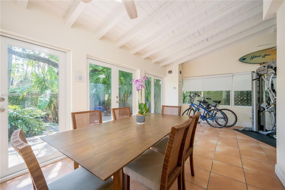 Relaxed Florida Room