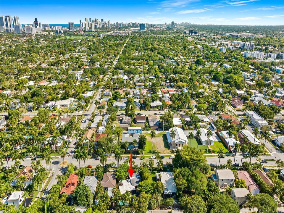 Недавно продано: $1,049,900 (3 спален, 2 ванн, 1644 Квадратных фут)