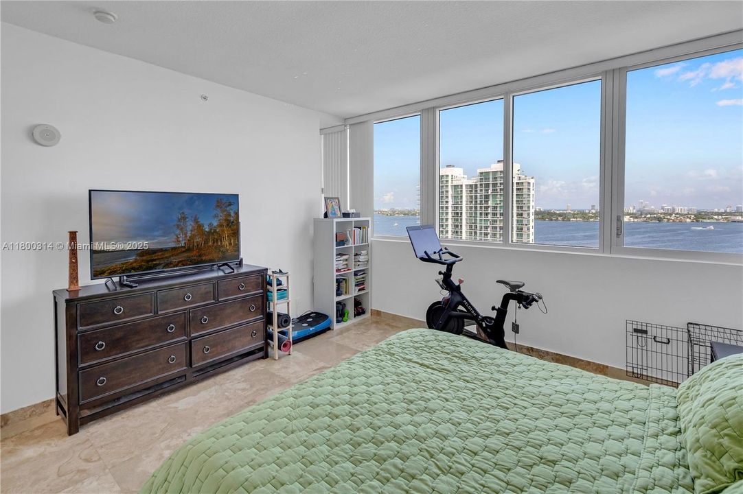 待售: $1,100,000 (3 贝兹, 2 浴室, 2065 平方英尺)