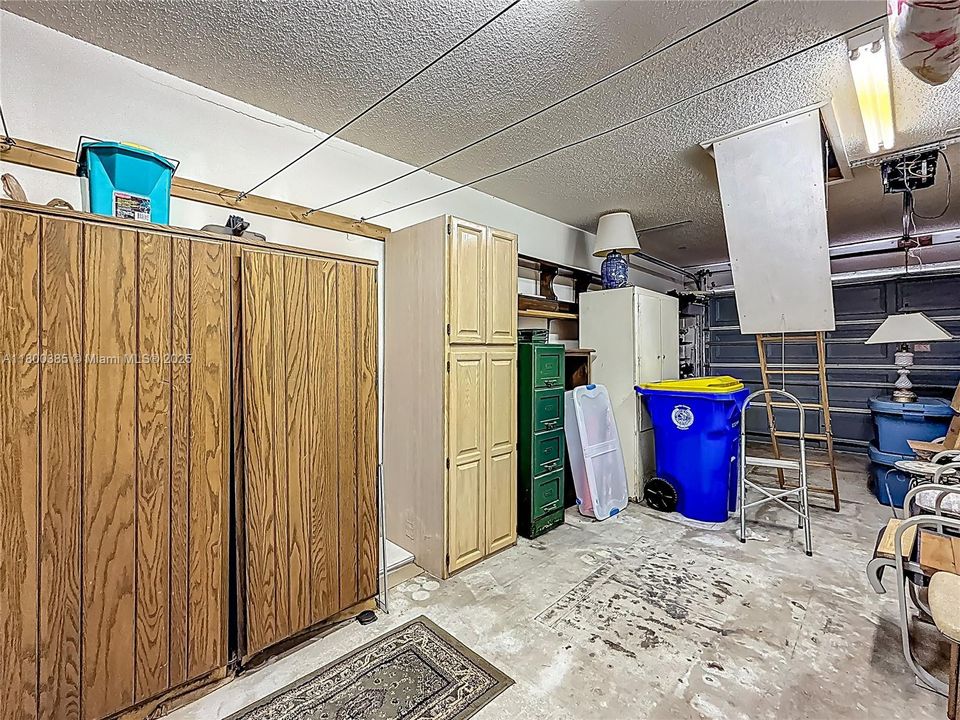 Recently Sold: $289,900 (2 beds, 2 baths, 1263 Square Feet)